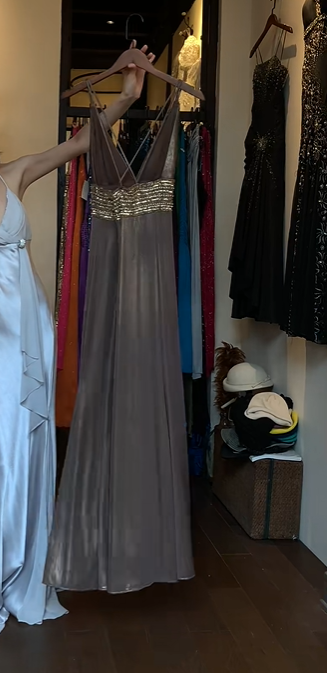 Taupe Chiffon Evening Gown Halter V Neck Gold Beaded Waist Flowy Long Formal Prom Dress gh9736