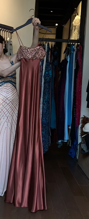 Dusty Rose Spaghetti Straps Evening Gown Hand Beaded Rhinestone Satin Straight Long Formal Prom Dress gh9752