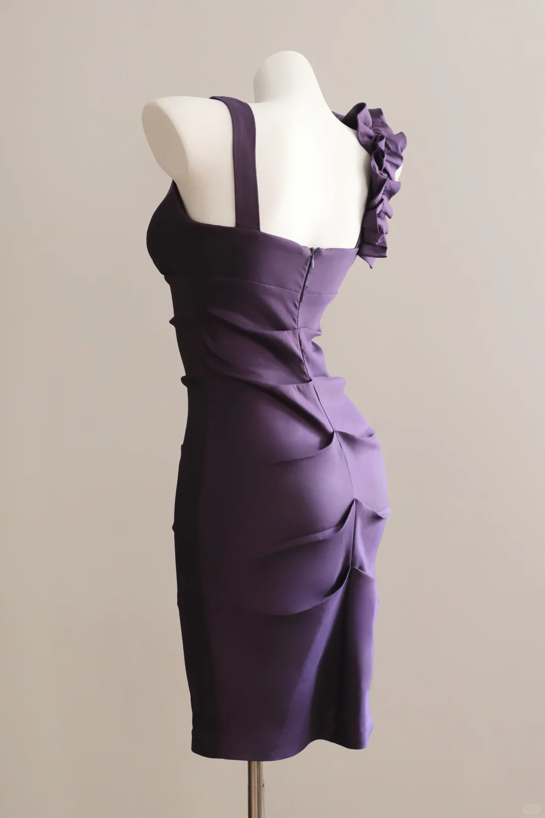 Women Dark Purple Satin Short Formal Dress V Neck Single Strap 3D Flower Ruffle Knee-Length Bodycon Cocktail Gown gh9567