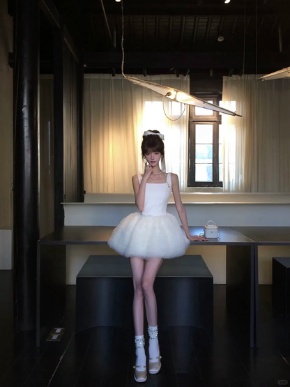 Women Sweet White Wide Strap Square Neck Homecoming Dress Satin Bodice Fluffy Cloud Tulle Short Party Dress gh9416