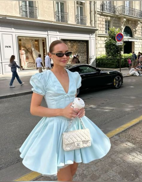 Girlhomeshops - Robe de soirée courte en satin bleu clair à col en V et manches bouffantes, style trapèze, tenue d'anniversaire, gh5289