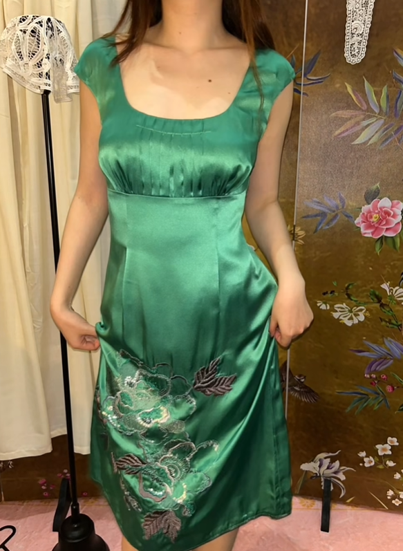 Green Vintage Luxury Satin Square Neck Fitted Waist Printed Prom & Evening Party Dress gh8429