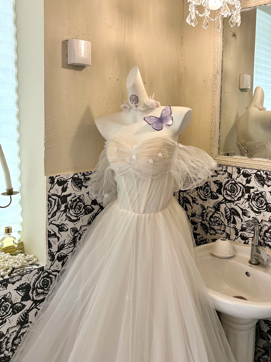 Ivory Off-the-Shoulder Waist-Cinched Full Flared Skirt Long Romantic Dress, Wedding Gown gh7754