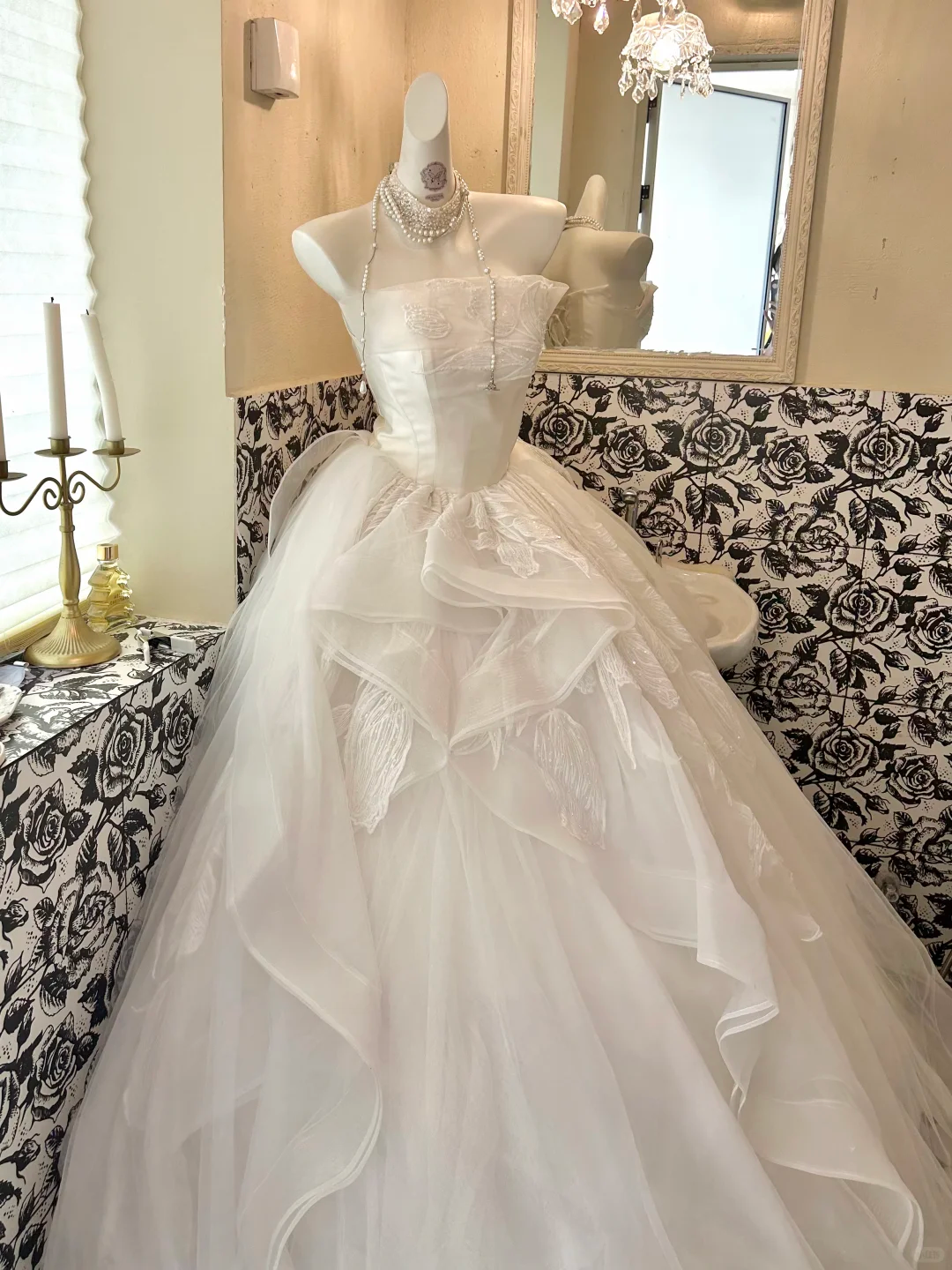 Ivory Strapless Waist-Cinched Voluminous Full Flared Skirt Romantic Dress, Wedding Gown gh7772