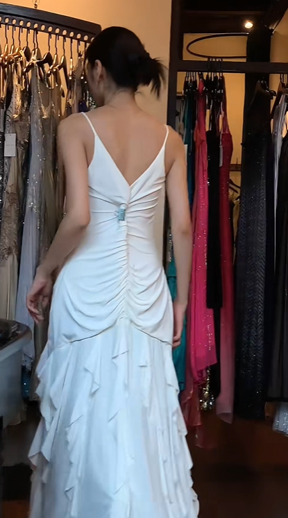 Spaghetti Straps White Evening Gown V Neck Ruched Vertical Rhinestone Ruffle Mermaid Long Prom Dress gh9691