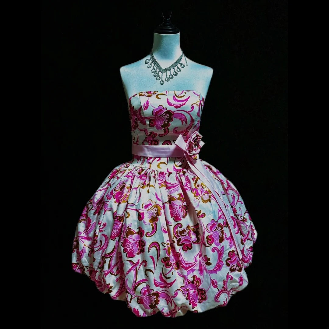 Weißes kurzes Satin-Heimkehrkleid mit Blumenmuster, Ballkleid, Geburtstagskleid, gh4636