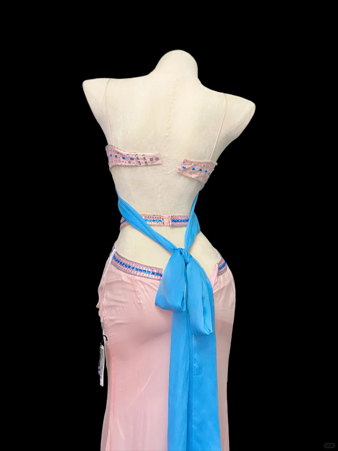 Pink‑Blue Color‑Block Mermaid Evening Gown, Spaghetti Strap V‑Neck, 3D Butterfly Rhinestone Beaded Bodice, Waist Cut‑Out, High‑Slit Ruffled Mermaid Skirt, Formal Pageant Prom Dress gh8900