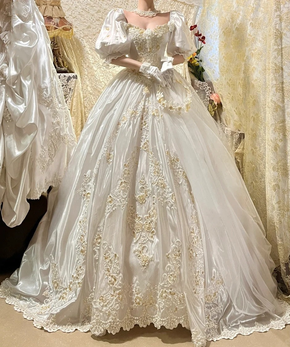 🎻Ivory white gorgeous beaded retro classical oil painting aristocratic girl handmade pearls and embroidery long floor-length satin ball gown evening dress wedding dress gh4543