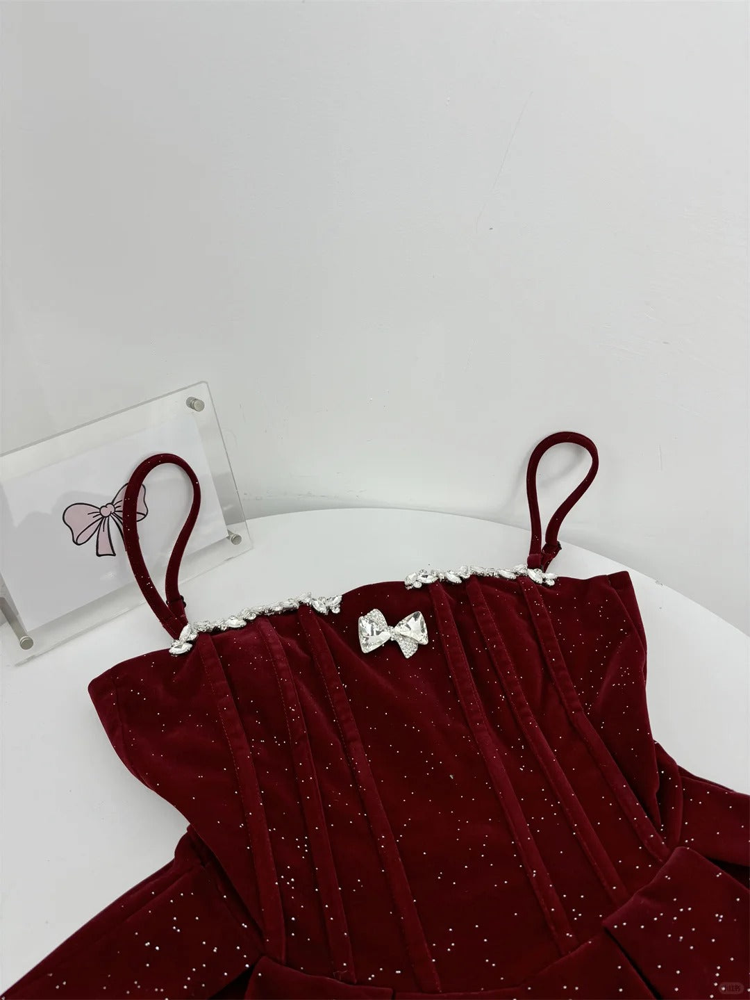 Rot glänzend süß süß schweres rotes Samt-Tube-Top kurzer Schleifenrock Homecoming-Kleid Geburtstagsparty-Kleid Urlaub kleines Kleid gh3942