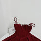 Rot glänzend süß süß schweres rotes Samt-Tube-Top kurzer Schleifenrock Homecoming-Kleid Geburtstagsparty-Kleid Urlaub kleines Kleid gh3942
