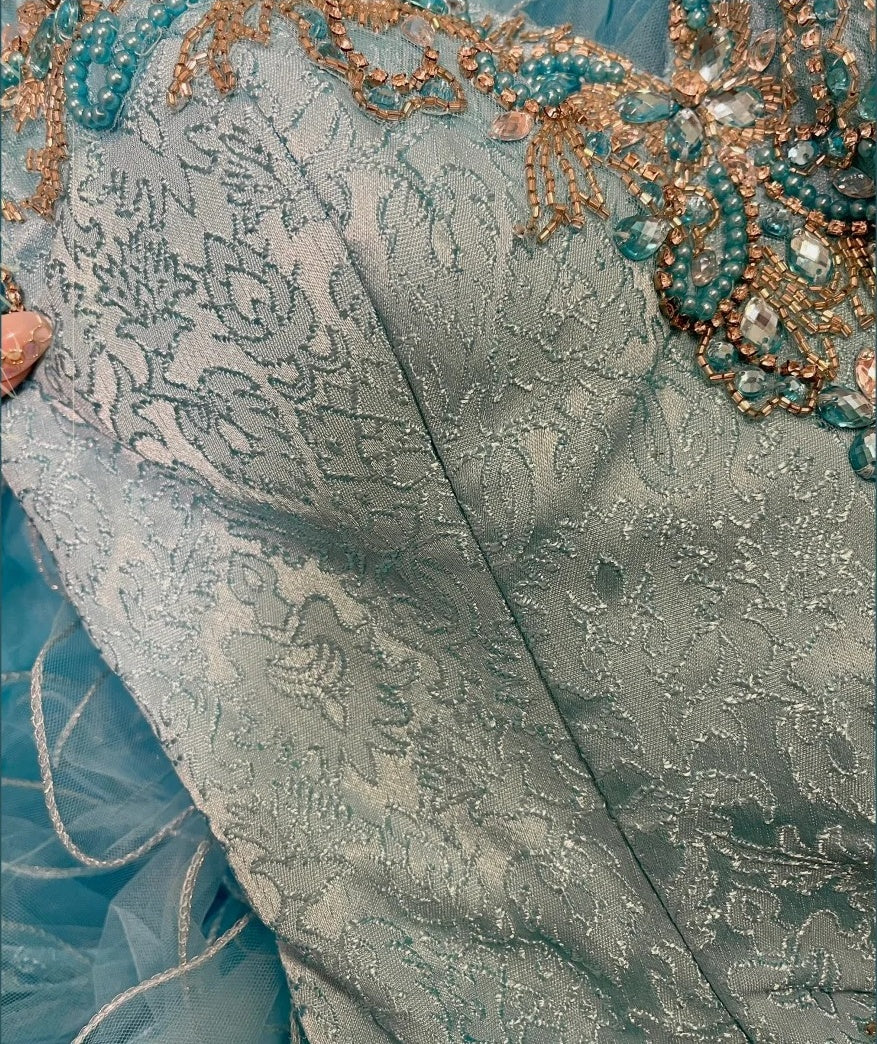Robe de soirée longue en tulle et organza bleu magnifique et perlée gh4431