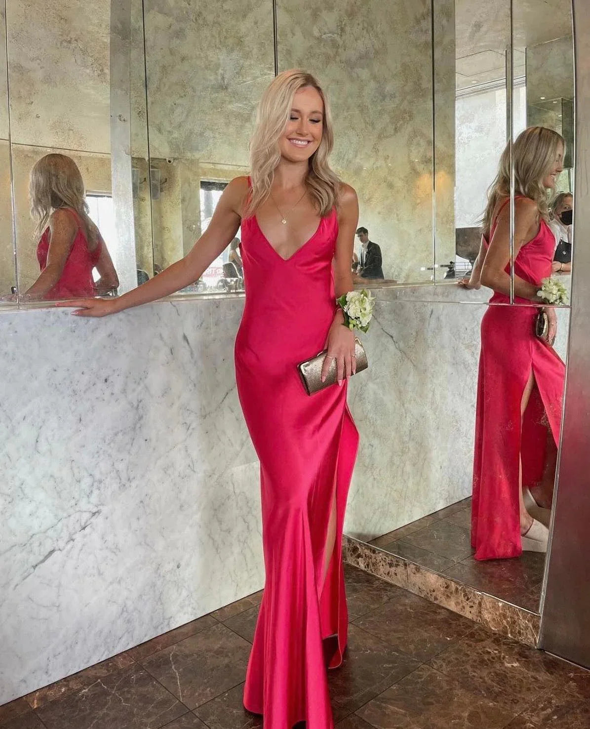 Heißes rosa A-Linie V-Ausschnitt ärmellos langes Satin Ballkleid Abendkleid Partykleid gh2921