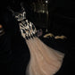 Champagner-Schwarzes langes Ballkleid-Abendkleid aus Satin mit Blumenapplikationen gh4423