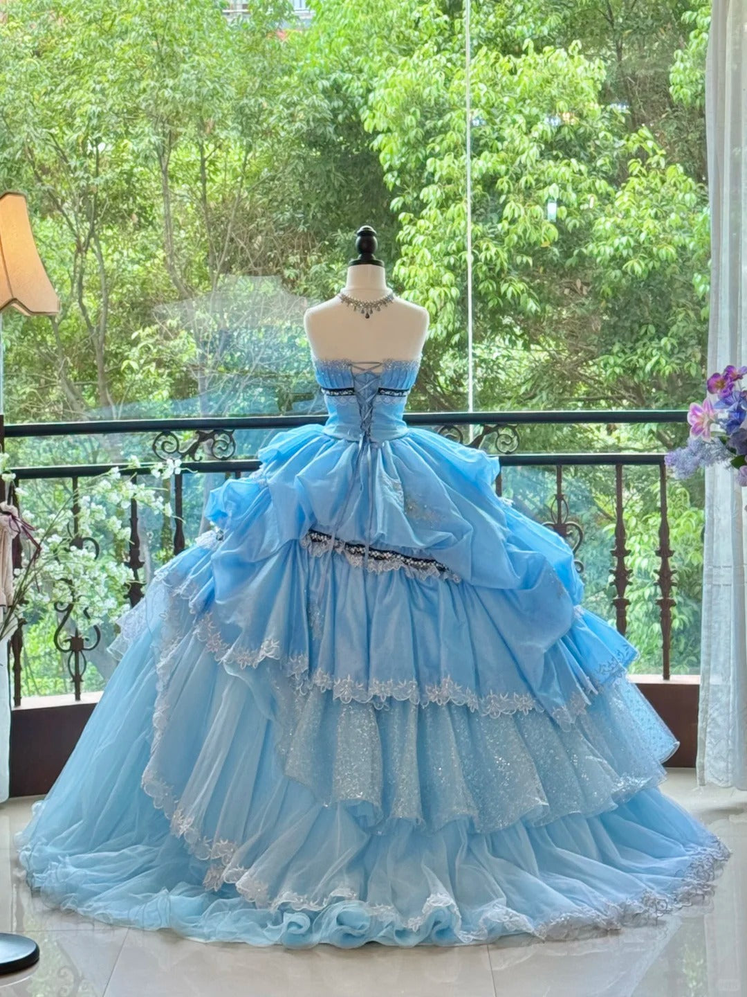Girlhomeshops-Blau Wunderschöne Elegante Süße Lange Tüll Quinceanera Kleider Ballkleid Abschlussballkleid Prinzessin gh5004