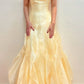 Gelbes elegantes, schulterfreies, ärmelloses Tube-Top mit langen Chiffon-Rüschen, formelles Ballkleid, Abendkleid, Partykleid gh3480
