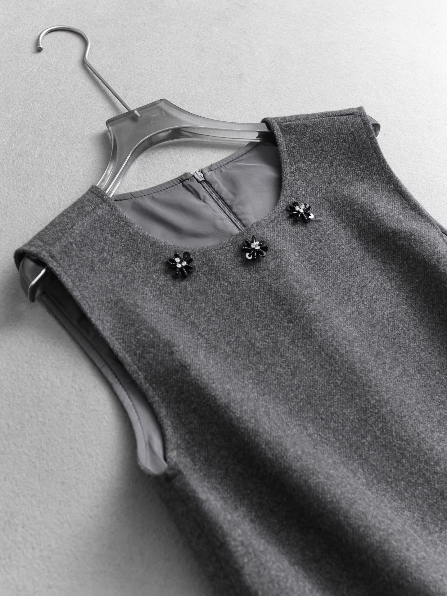 Robe gilet sans manches plissée à col rond, ornée de sequins et de perles, effet deux-pièces, robe en laine à superpositions amincissante 11296