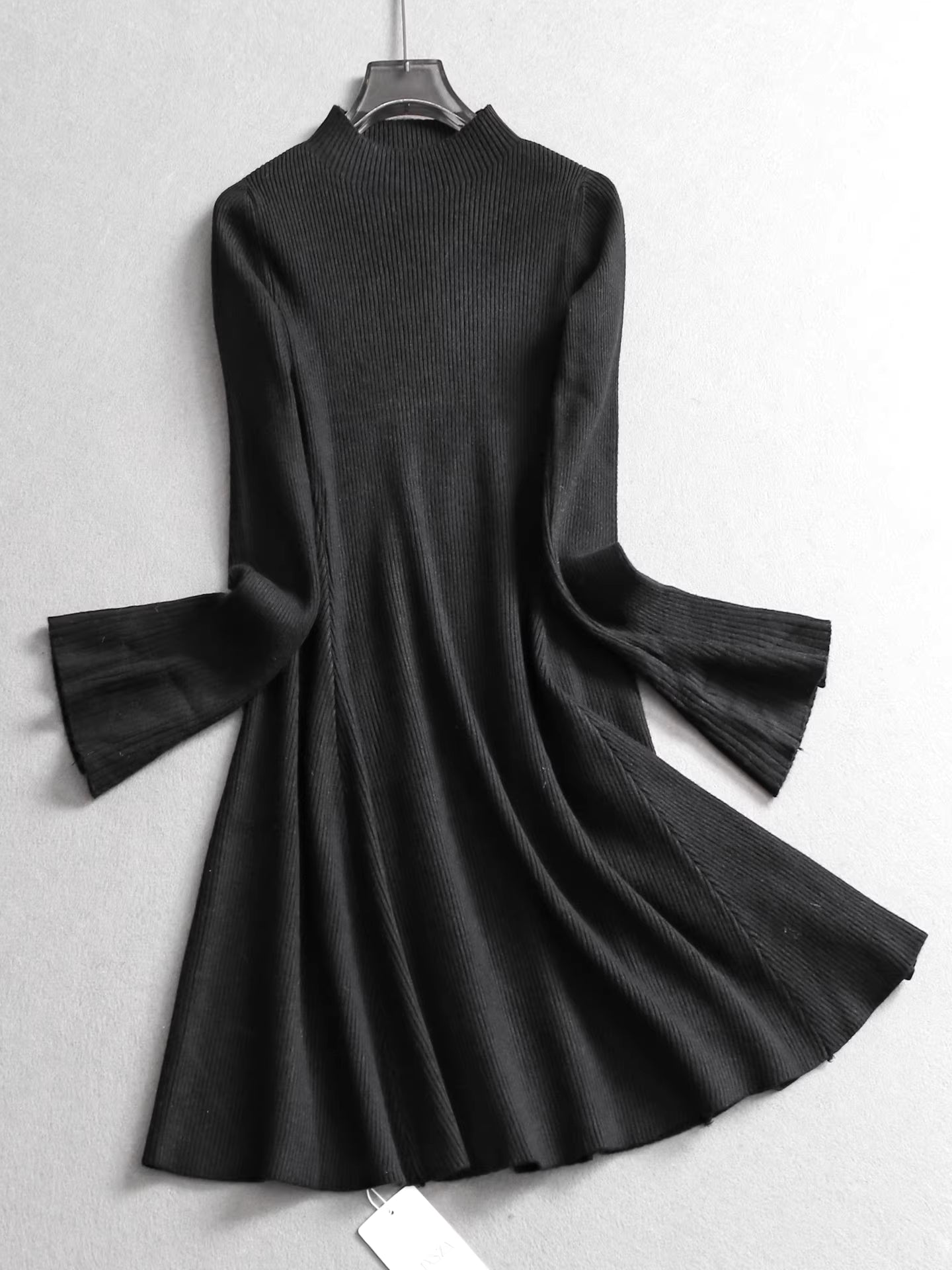Solid color, high neck, slim fit, bell sleeve knit sweater dress, autumn and winter slim fit women's dress. 11322