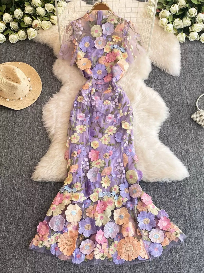Palace style beautiful heavy work three-dimensional flower embroidery embroidery seaside holiday dress morning robe female bride high-end 11286