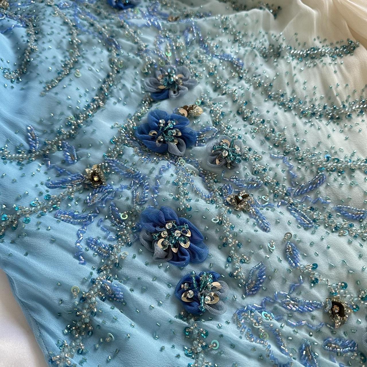 Blaues wunderschönes, stilvolles, einzigartiges, elegantes, exquisites Blumenmuster mit Perlen verziertes, langes Chiffon-Ballkleid, Abendkleid, Partykleid gh3562