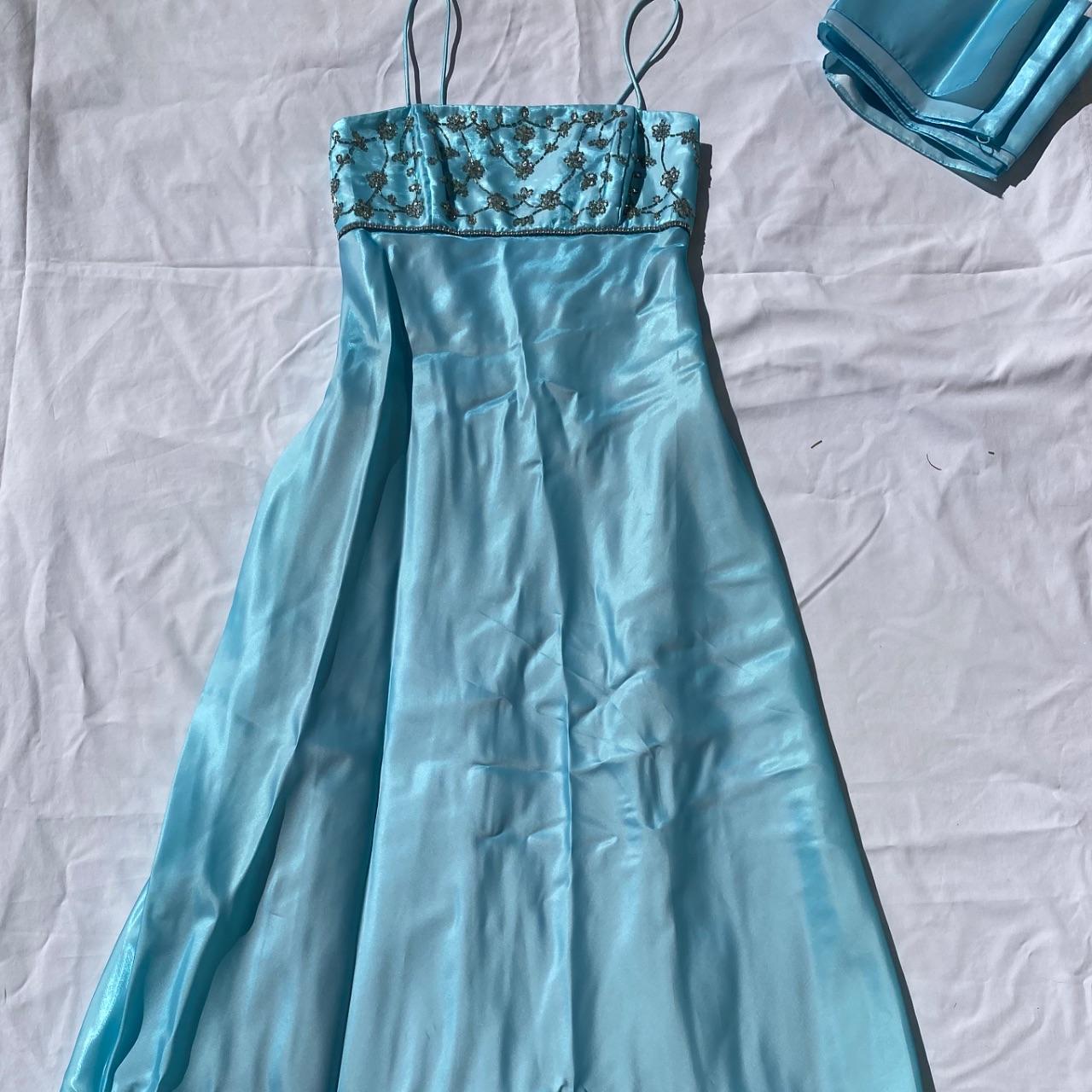 Robe de soirée longue en satin et tulle bleu clair, style vintage, décolleté en V profond, motif floral exquis, perles, col carré, robe de bal, robe de fête d'anniversaire, gh3959