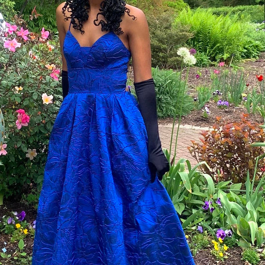 Preußischblau Vintage-Mode Rose Stickerei Design lange Satin elegante Ballkleid Abendkleid Partykleid Ballkleid gh3666