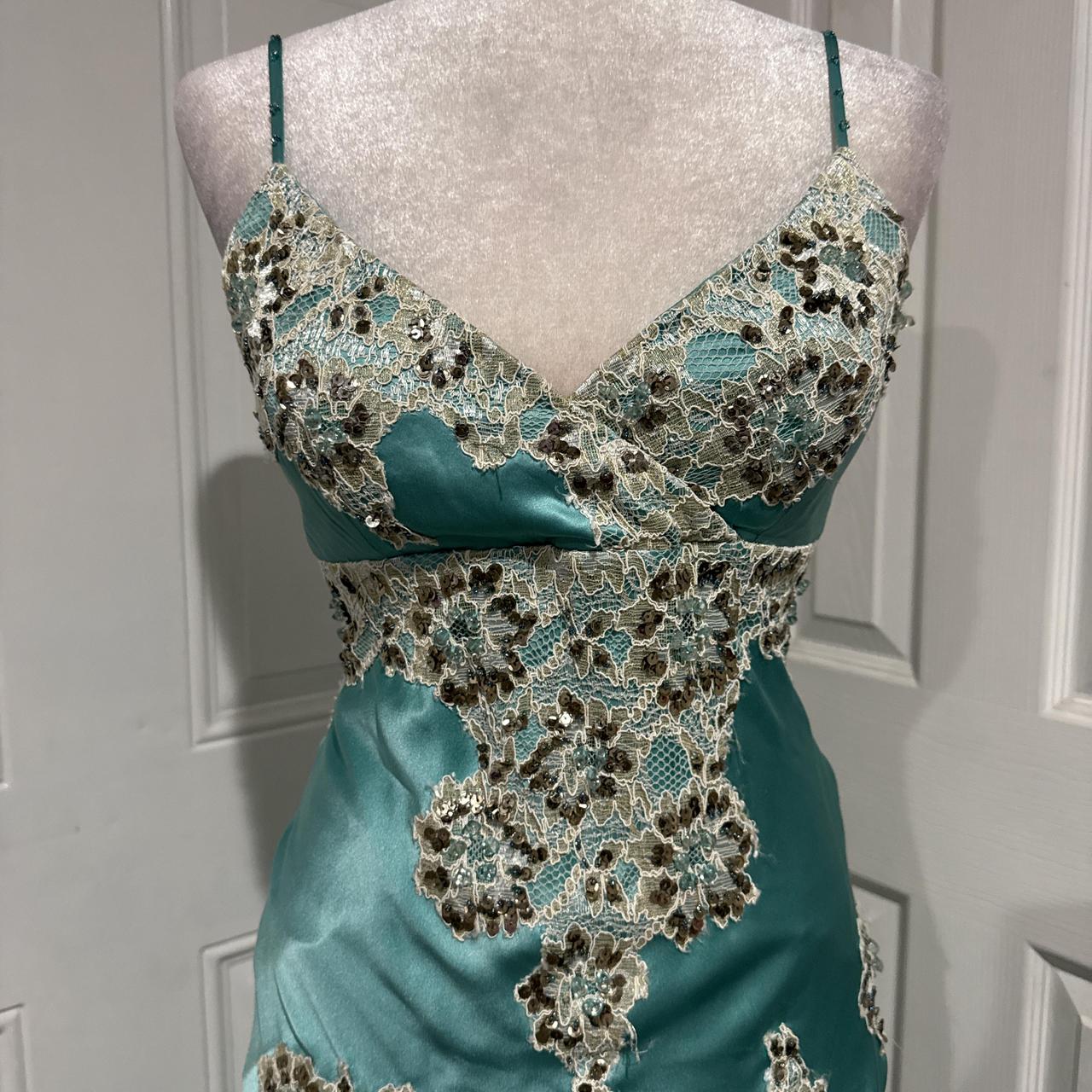 Mintgrünes langes Satin-Ballkleid mit Spitzenapplikation, Abendkleid, Abschlusskleid gh4565