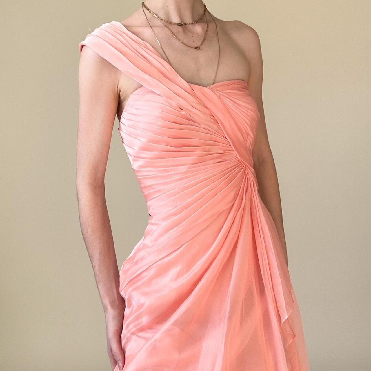 Y2K Pfirsichrosa One-Shoulder-Kleid mit Rüschen und Lagendetail
