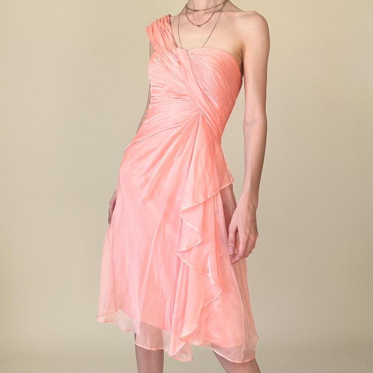 Y2K Pfirsichrosa One-Shoulder-Kleid mit Rüschen und Lagendetail