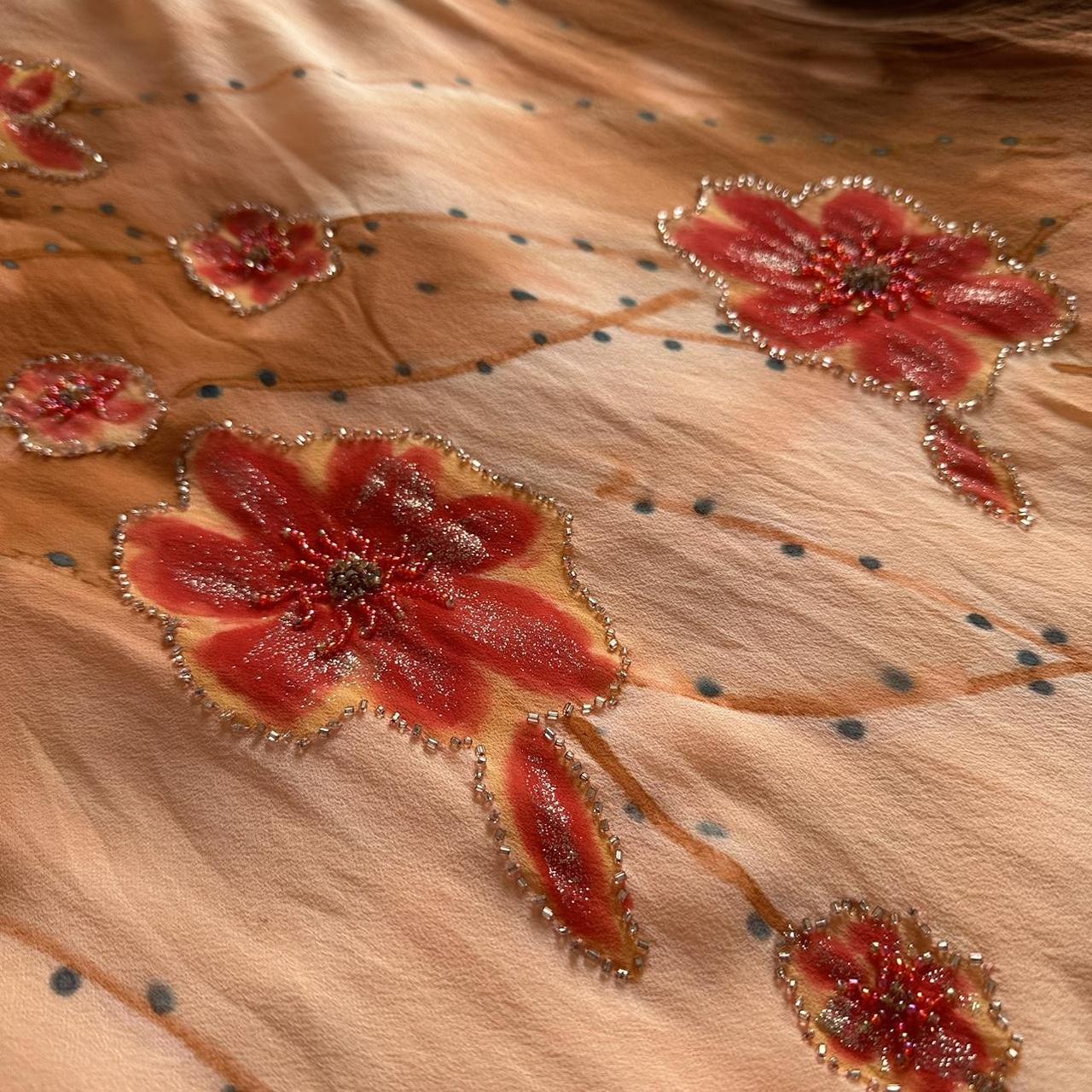 Robe de soirée longue élégante en mousseline de soie à col licou et perles florales orange et jaune gh3284