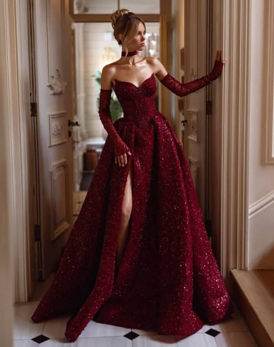 Burgund glänzend sexy Pailletten elegant herzförmiger Ausschnitt Langer Schlitz Ballkleid Abendkleid mit Handschuhen gh3134