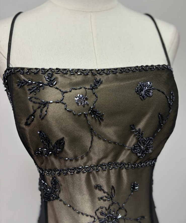 Superbe robe de soirée longue en satin et tulle perlé style vintage ombré gh3429