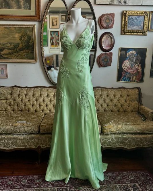 Green V-neck exquisite embroidery long satin ball gown evening dress gh2939