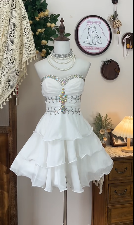Weißes, kurzes Chiffon-Heimkehrkleid mit Perlen, Partykleid, Ballkleid gh4701