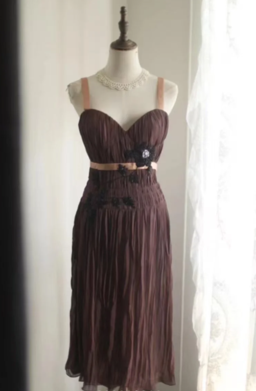 Braunes Chiffon-Kleid mit glänzenden Perlen, für den Heimkehr, modisches Geburtstagspartykleid, Abendkleid gh4815