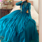 Pfauenblaues, hochgeschlossenes, langärmeliges, gestuftes Ballkleid aus Tüll in viktorianischer Retro-Manier für Partys und Abende (gh6740)