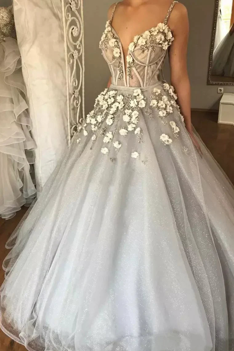 Ballkleid Spaghettiträger Quinceanera Kleider mit handgemachten Blumen Tüll gh2069