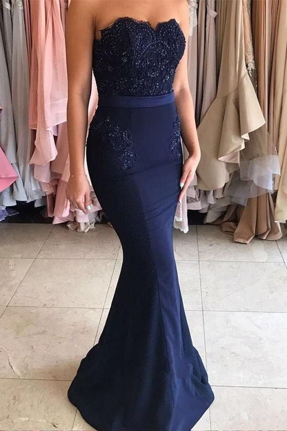Meerjungfrau-Ballkleid mit herzförmigem Ausschnitt und Spitzenapplikationen, Marineblaues langes Brautjungfernkleid gh2712