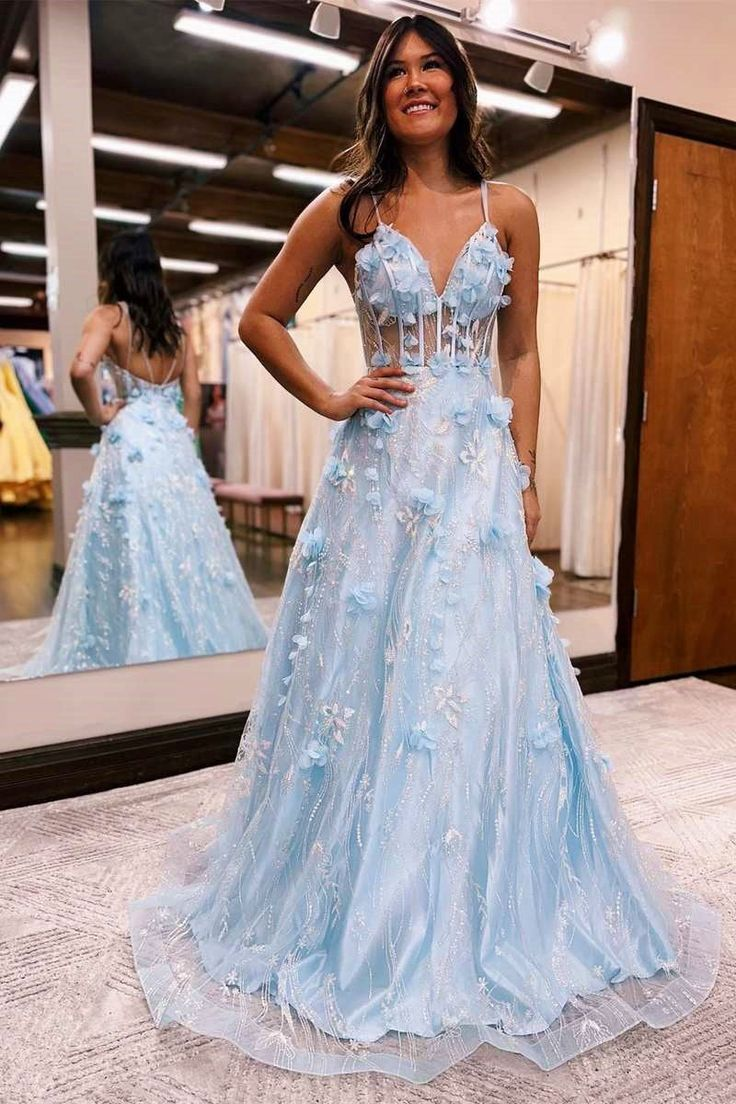 Hellblaues A-Linien-Ballkleid mit Spaghettiträgern und 3D-Blumenspitze, V-Ausschnitt, langem Abschlussballkleid gh2726