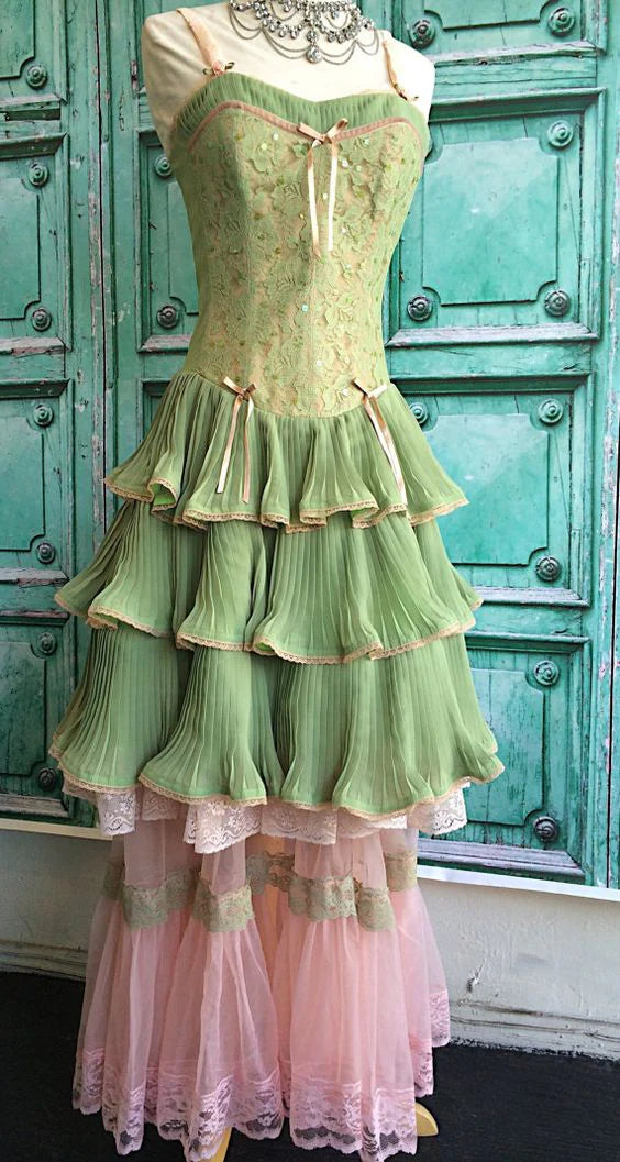 Grün rosa süße Spaghettiträger mehrlagiges langes Spitzentüll Ballkleid Abendkleid Coming-of-Age-Zeremoniekleid gh2931