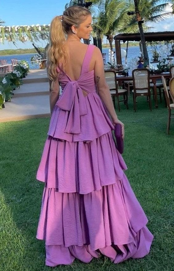 Rückenfreies lila A-Linien-Ballkleid mit Lagenmuster gh2809