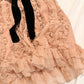 girlhomeshops - Robe courte sans manches en mousseline rose nude avec volants et ceinture en velours gh6314