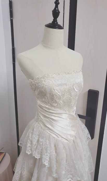 girlhomeshops – Weißes, langes, elegantes Ballkleid aus Tüll, gh5565