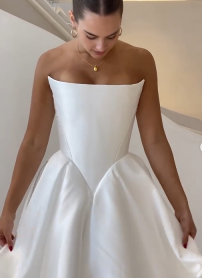 Girlhomeshops - Weißes Satin-Schulterfreies, langes, bodenlanges Brautkleid, Ballkleid gh5394