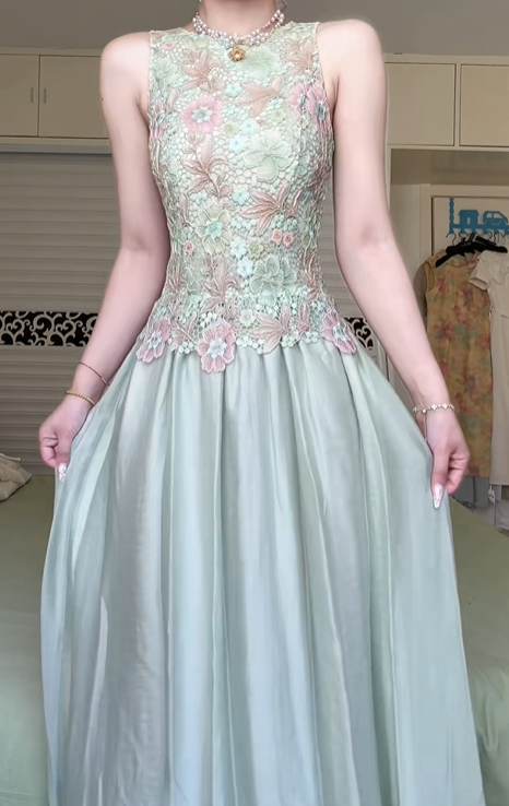 Sage Green Sleeveless Long Evening Gown, Round Neck 3D Floral Embroidery Beaded Bodice Pearl Rhinestone Waistband A‑Line Tulle Prom Dress gh8971