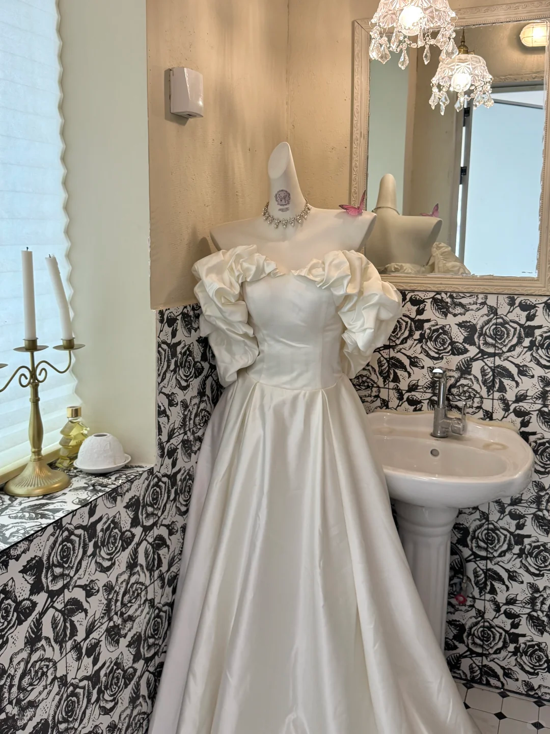 White Off-the-Shoulder Satin Cloud Neckline Waist-Cinched Fitted Elegant Romantic Dress, Wedding Gown gh7543
