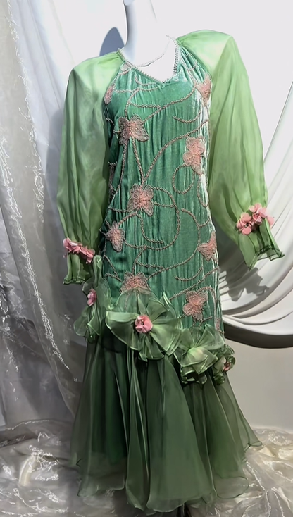Elegant Vintage Green Long Sleeve Embroidered Prom & Evening Party Dress gh8541