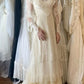 Girlhomeshops - Robe à manches longues, col mi-haut rétro, élégante robe de mariée longue en tulle et dentelle raffinée gh5854