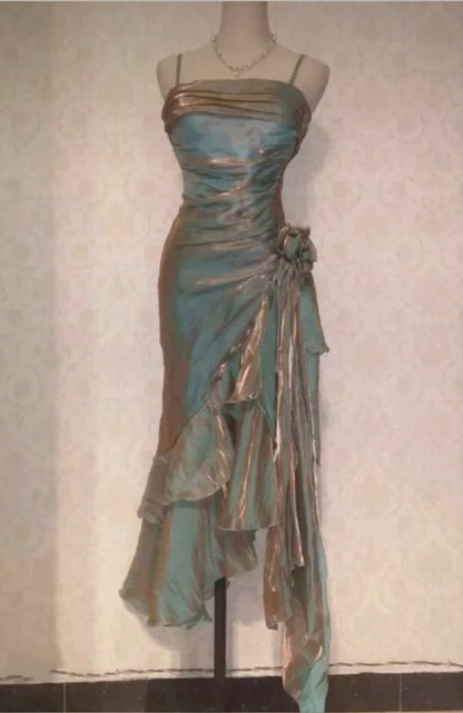 Robe de soirée longue en satin bleu brillant et élégant à bretelles spaghetti gh3489