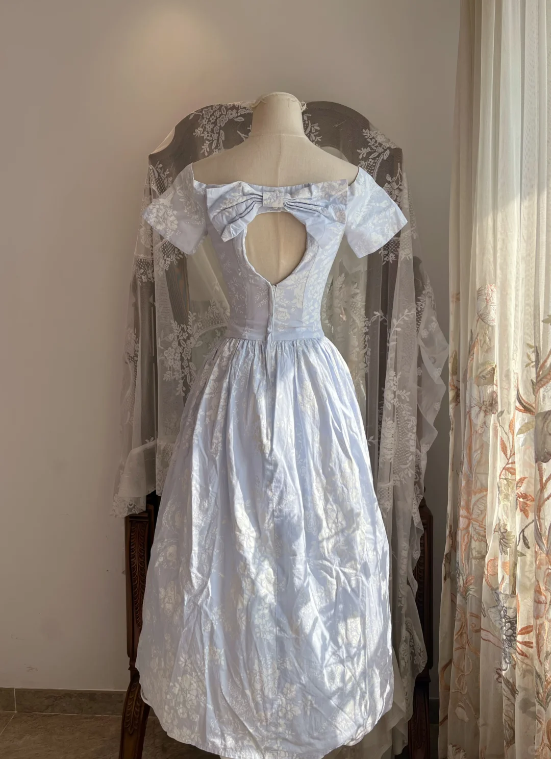 Light Blue Off Shoulder 3D Lace Floral Jacquard Vintage A-Line Midi Dress gh9315