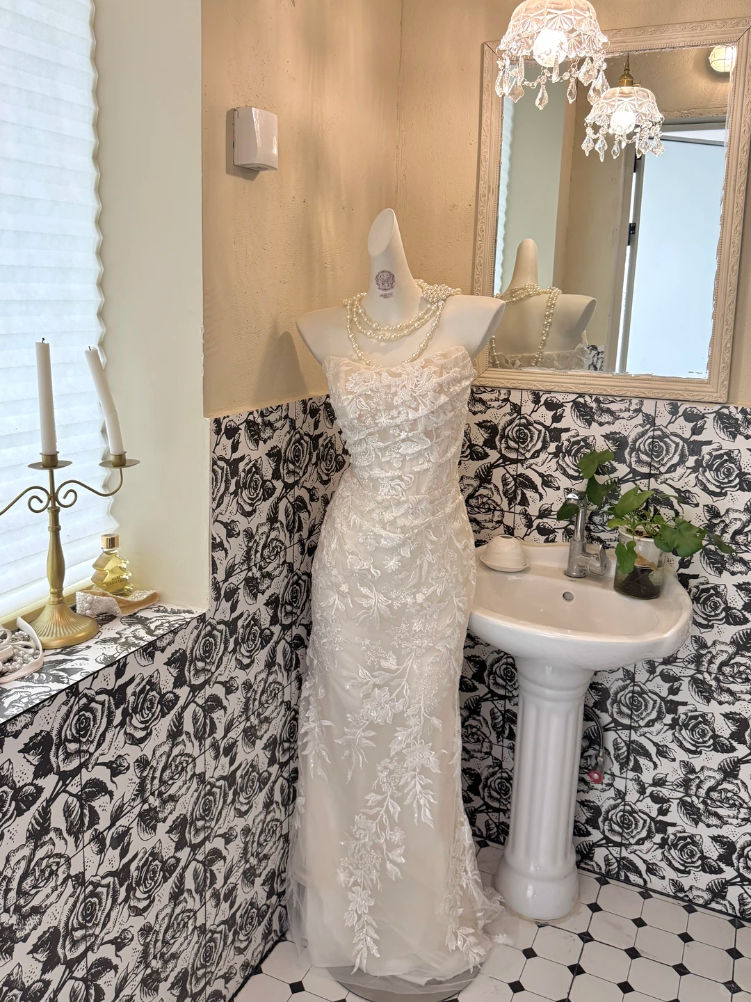 Ivory Strapless Lace Waist-Cinched Slimming Sexy Romantic Dress, Wedding Gown gh7685